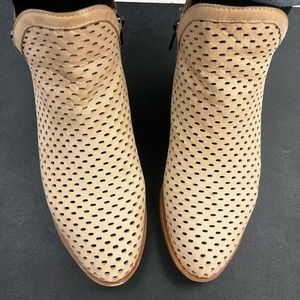 Lucky Brand Ankle Booties